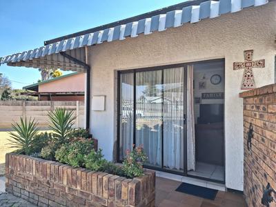 House For Rent in Strubenvale, Springs