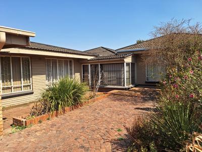 House For Sale in Selection Park, Springs