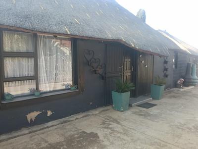 Apartment / Flat For Rent in Struisbult, Springs