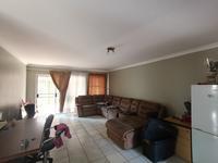 Apartment / Flat For Rent in Selection Park, Springs
