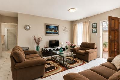 Apartment / Flat For Rent in Strubenvale, Springs