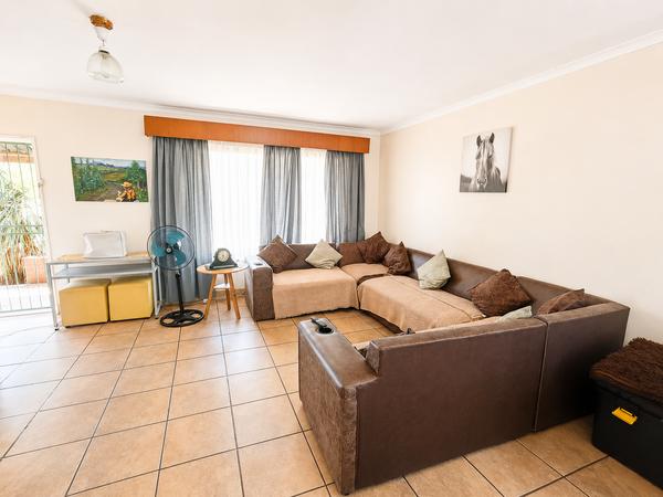 Property For Rent in Edelweiss, Springs